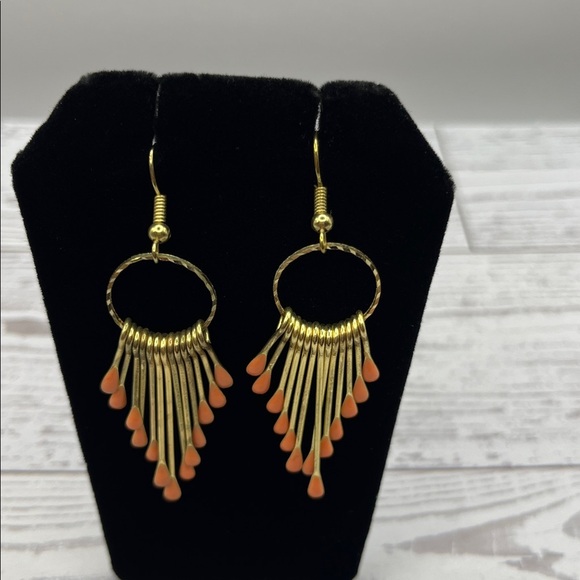 Gold and Orange Dangle Earrings Articulated Gold Tone - Picture 4 of 7